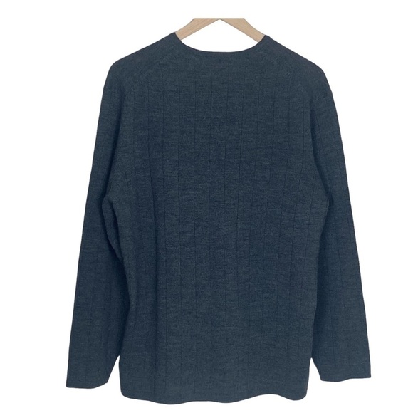 Banana Republic mens wool gray V-neck  pullover sweater size L - Picture 2 of 6